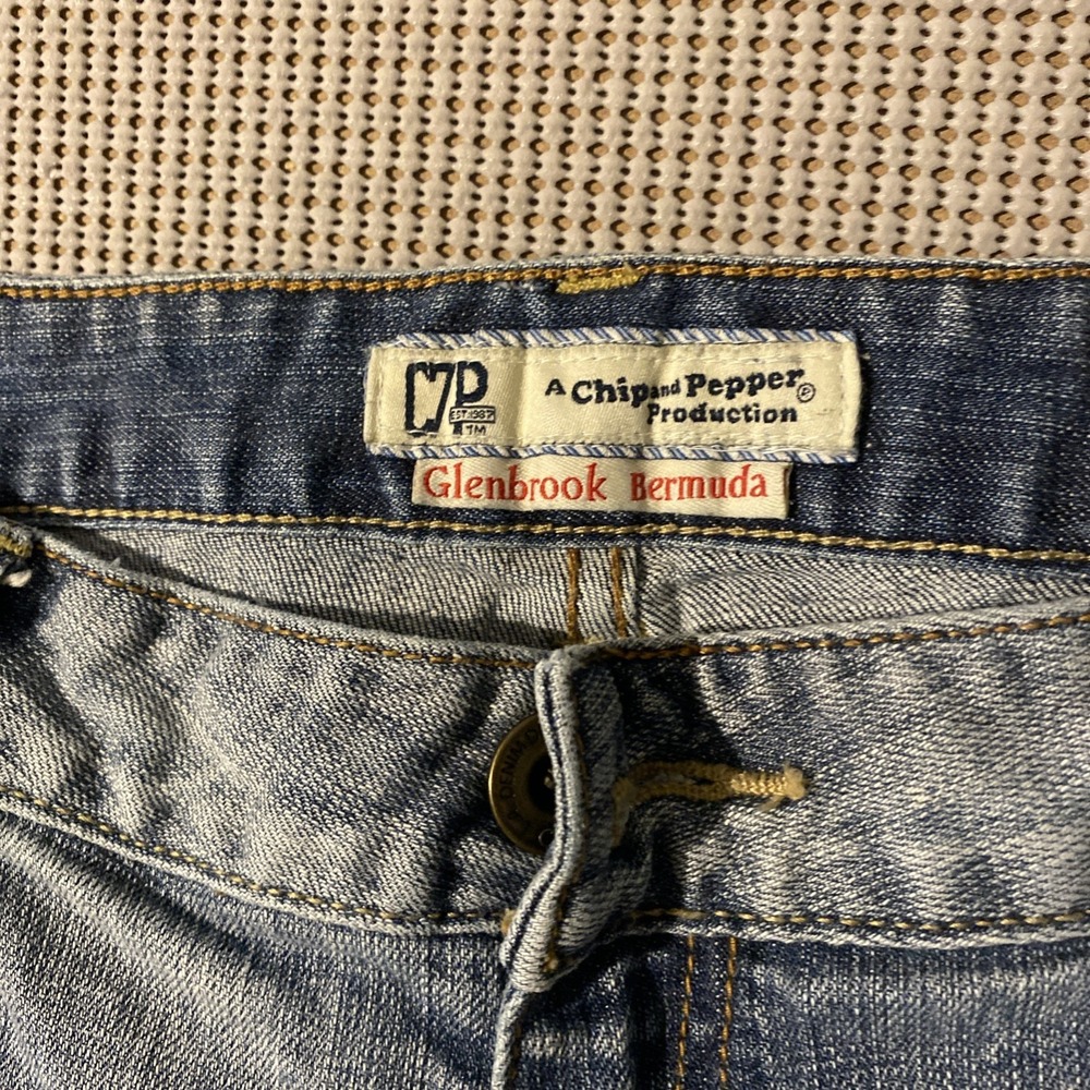 Chip and Pepper Production C7P‎ Glenbrook Bermuda  Faded Denim Shorts Sz 15 - Picture 4 of 7